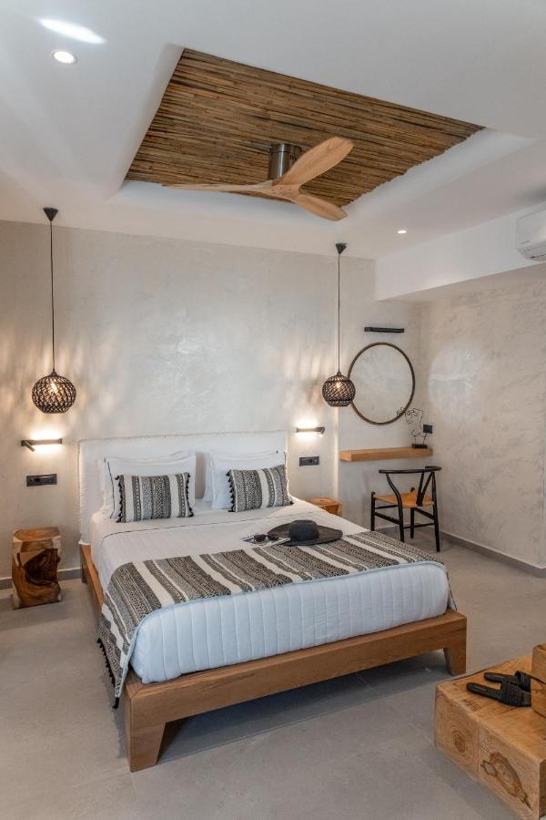 Almyra Oia Suites Buitenkant foto